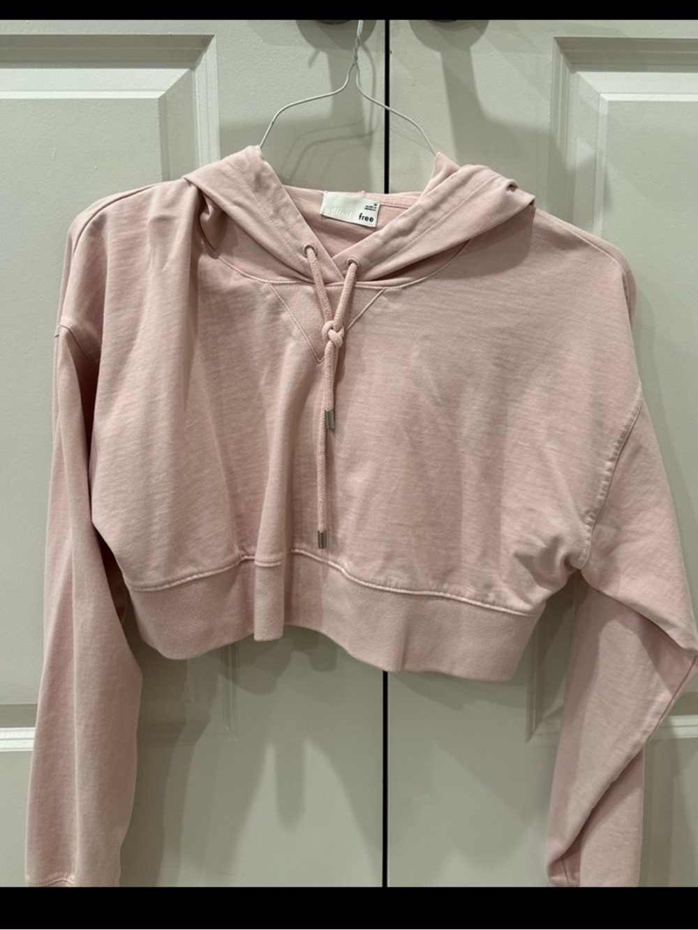 Wilfred Cropped Hoodie in Pale Pink
